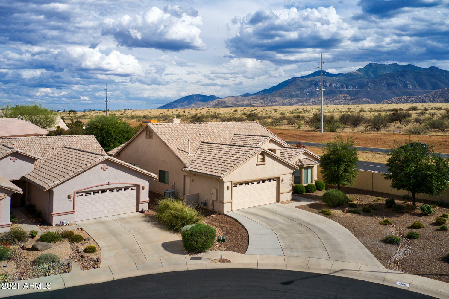 Property Photo:  1966 Harwood Circle  AZ 85650 