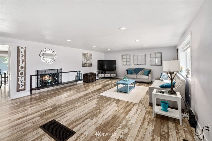 Property Photo:  1415 G Street SE  WA 98002 