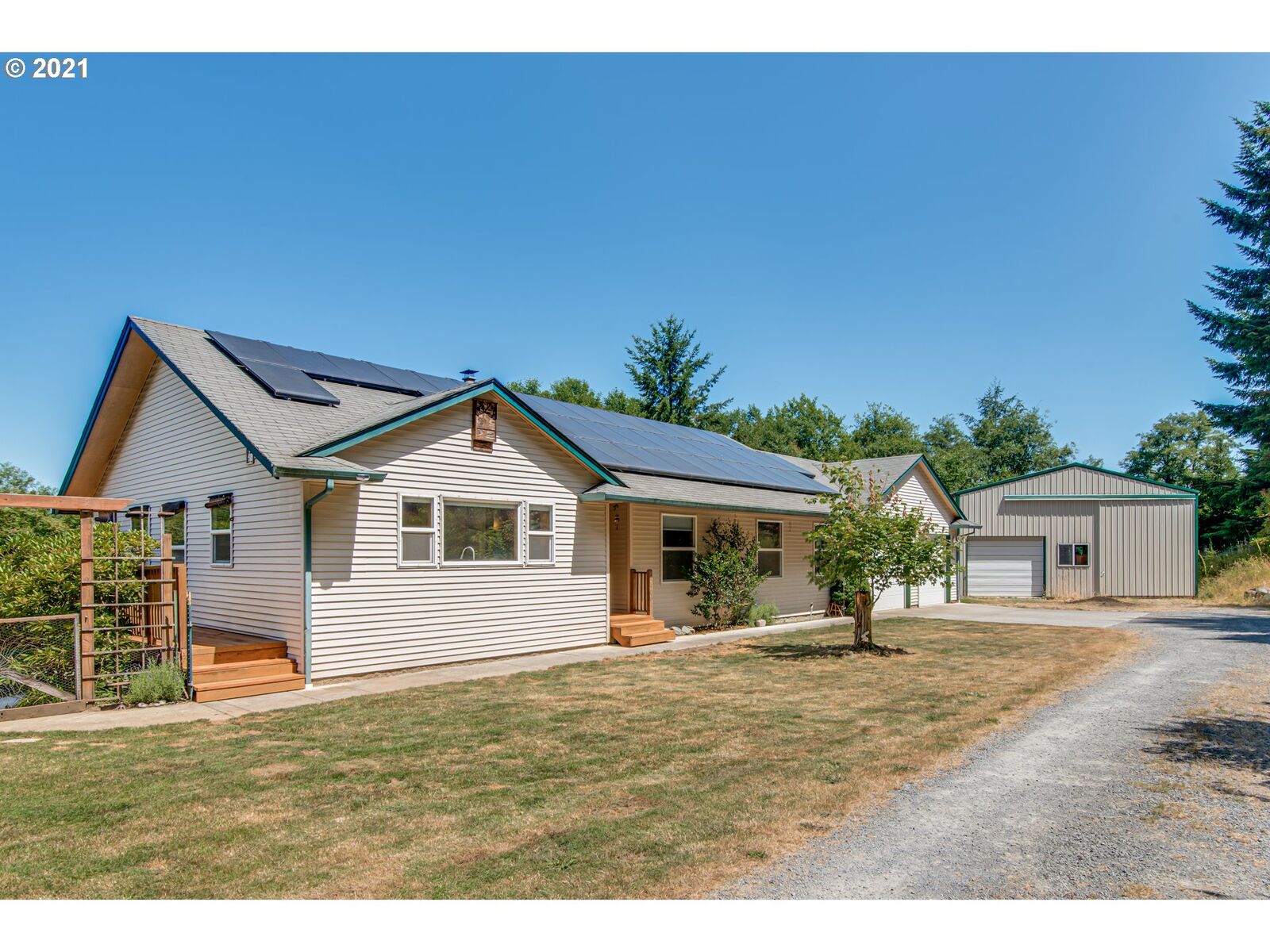 Property Photo: 15406 NE Grantham Rd WA 98601