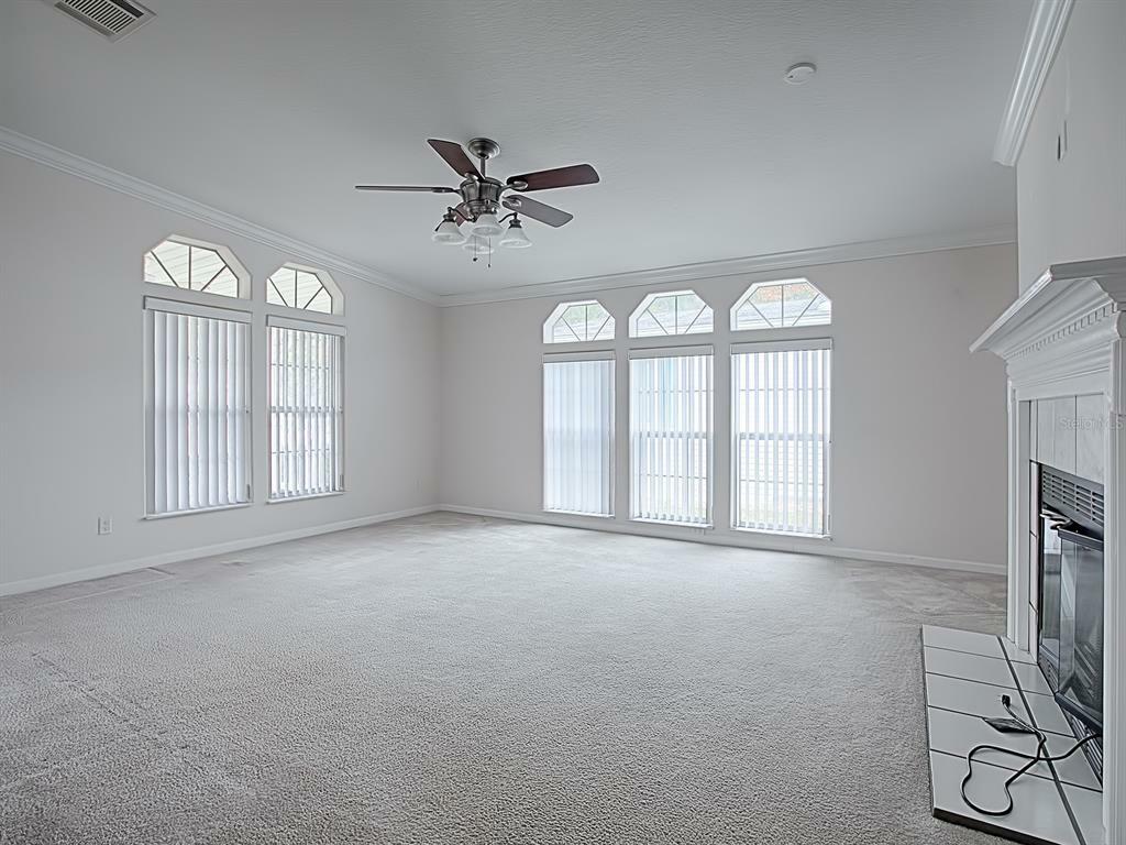 Property Photo:  5465 Williamsburg Lane  FL 34785 