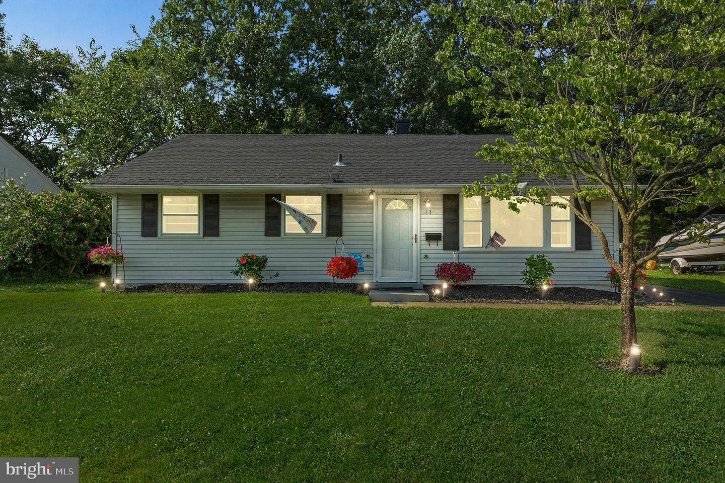 Property Photo:  13 N Rose Lane  NJ 08091 