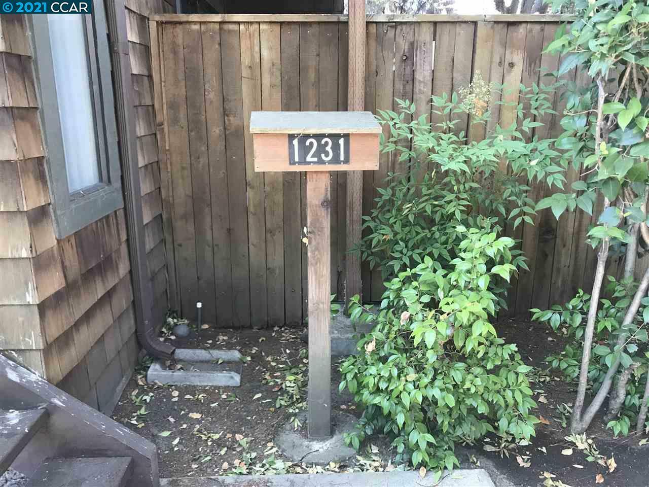 Property Photo: 1231 Honey Trl CA 94597