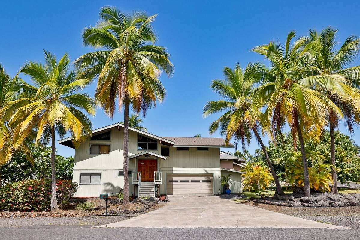 Property Photo: 78-7084 Heeia Wy HI 96740