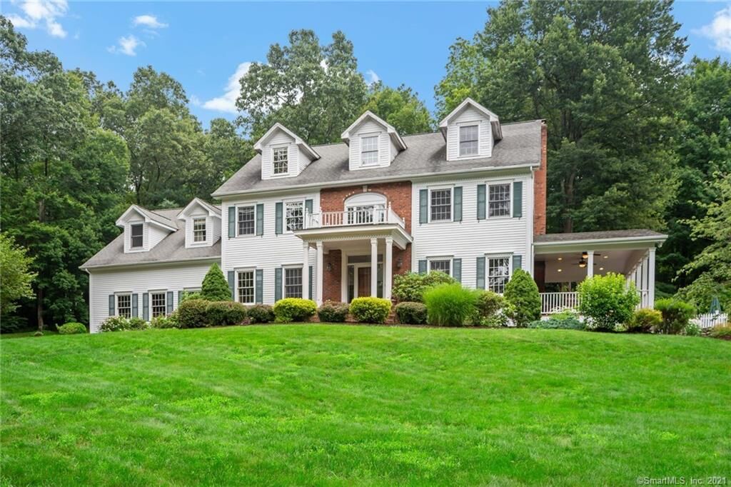 Property Photo:  7 Bridle Path Trail  CT 06470 