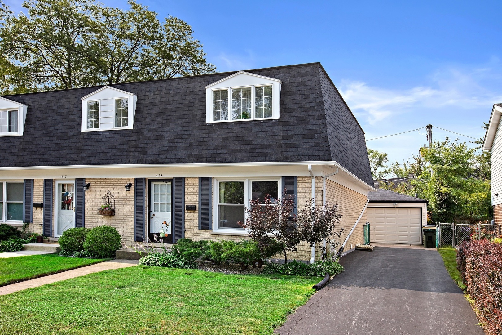 415 E Valley Lane  Arlington Heights IL 60004 photo