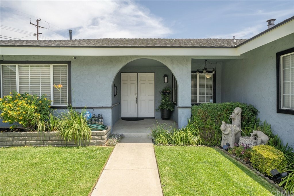 Property Photo:  916 Inverness Avenue  CA 91740 