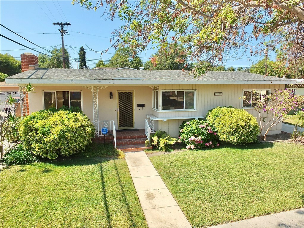 Property Photo: 5820 Deborah Street E CA 90815