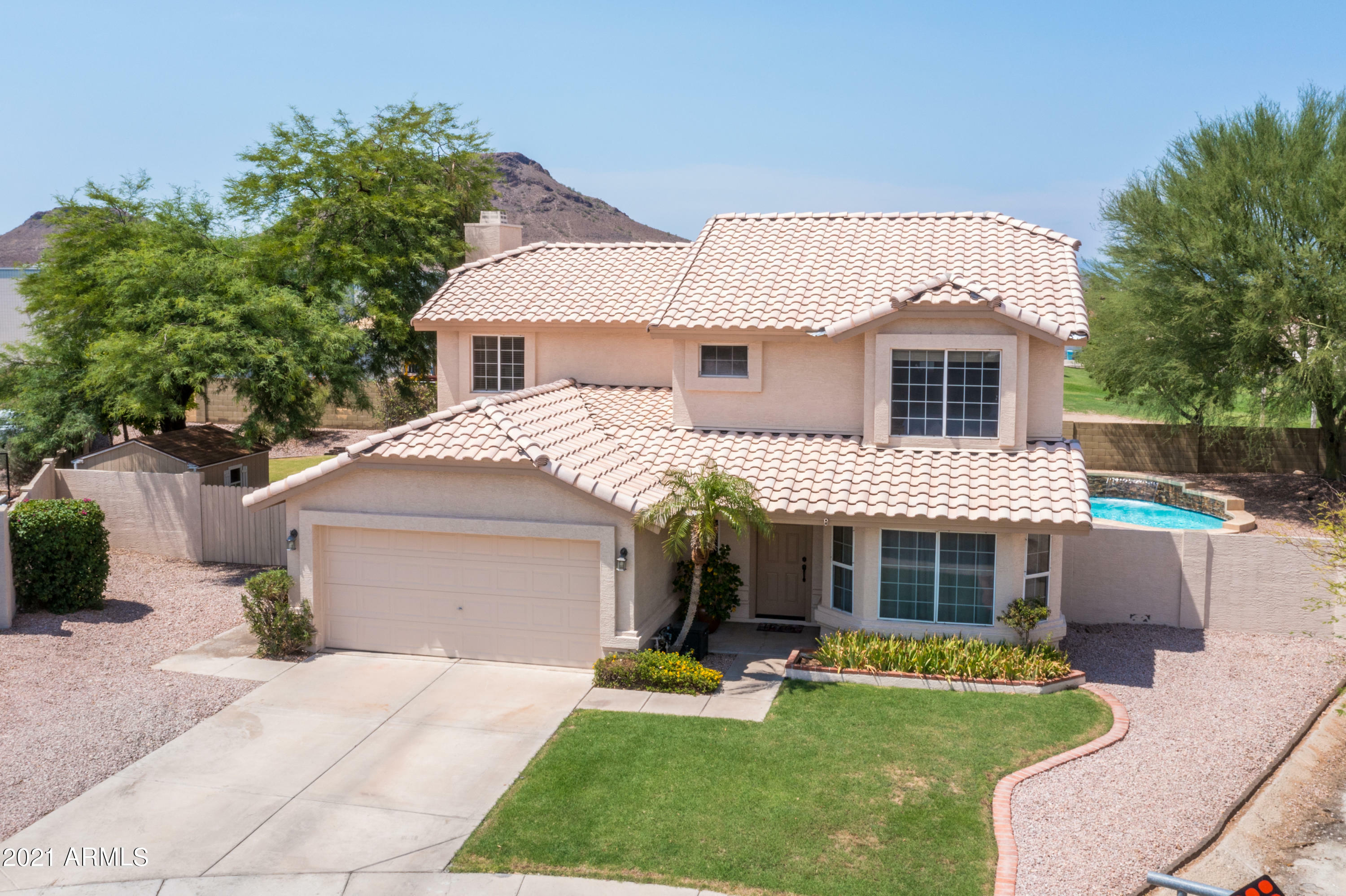 Property Photo: 13620 N 19th Place AZ 85022