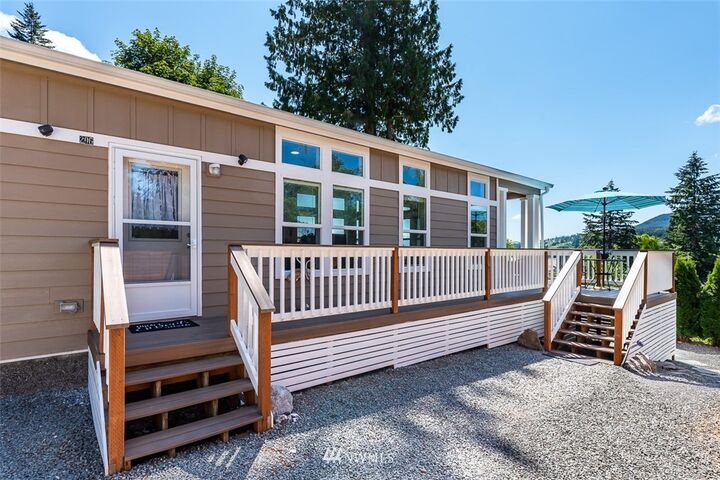 Property Photo:  921 Autumn Lane 206  WA 98229 