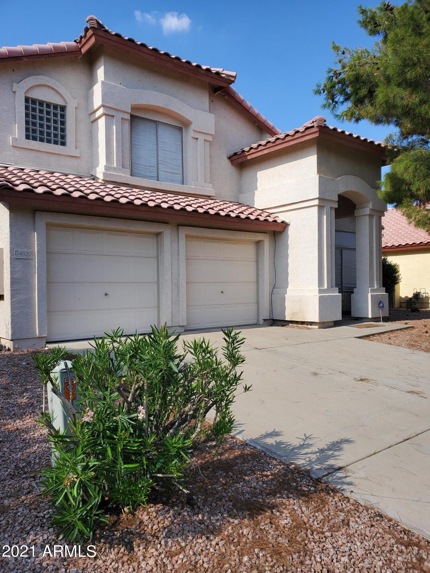 Property Photo: 4520 E Meadow Drive AZ 85032