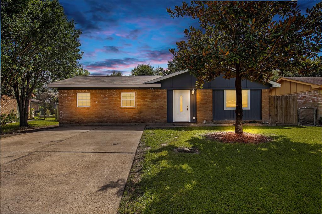 Property Photo:  7914 Fernbank Drive  TX 77049 