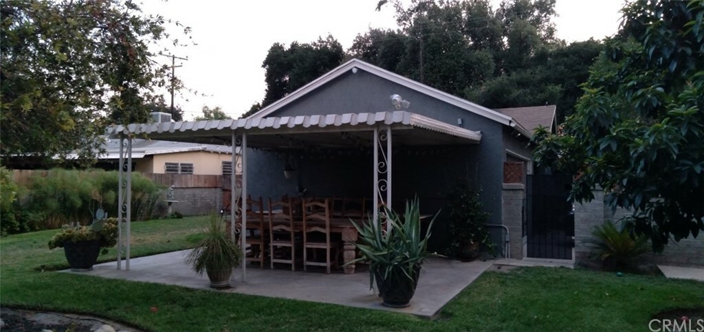 Property Photo:  2847 N I Street  CA 92405 