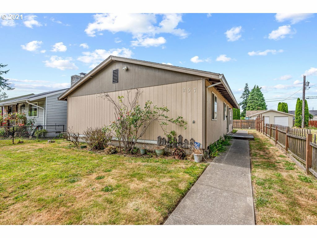 257 28th Ave  Longview WA 98632 photo