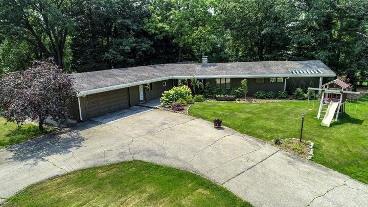 51745 Winding Waters Lane  Elkhart IN 46514 photo