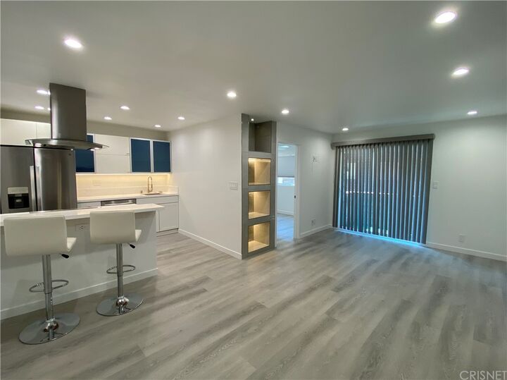 5414 Newcastle Avenue 10  Encino CA 91316 photo