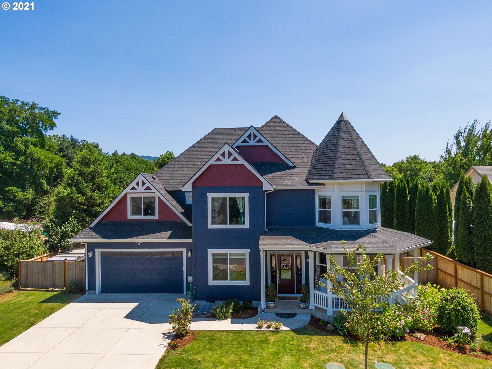 Property Photo: 91087 Austin St OR 97408