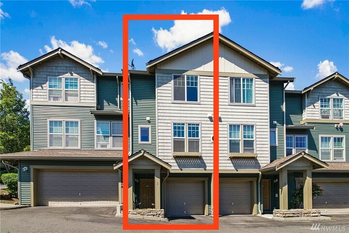 Property Photo: 21507 42nd Ave S G2 WA 98198