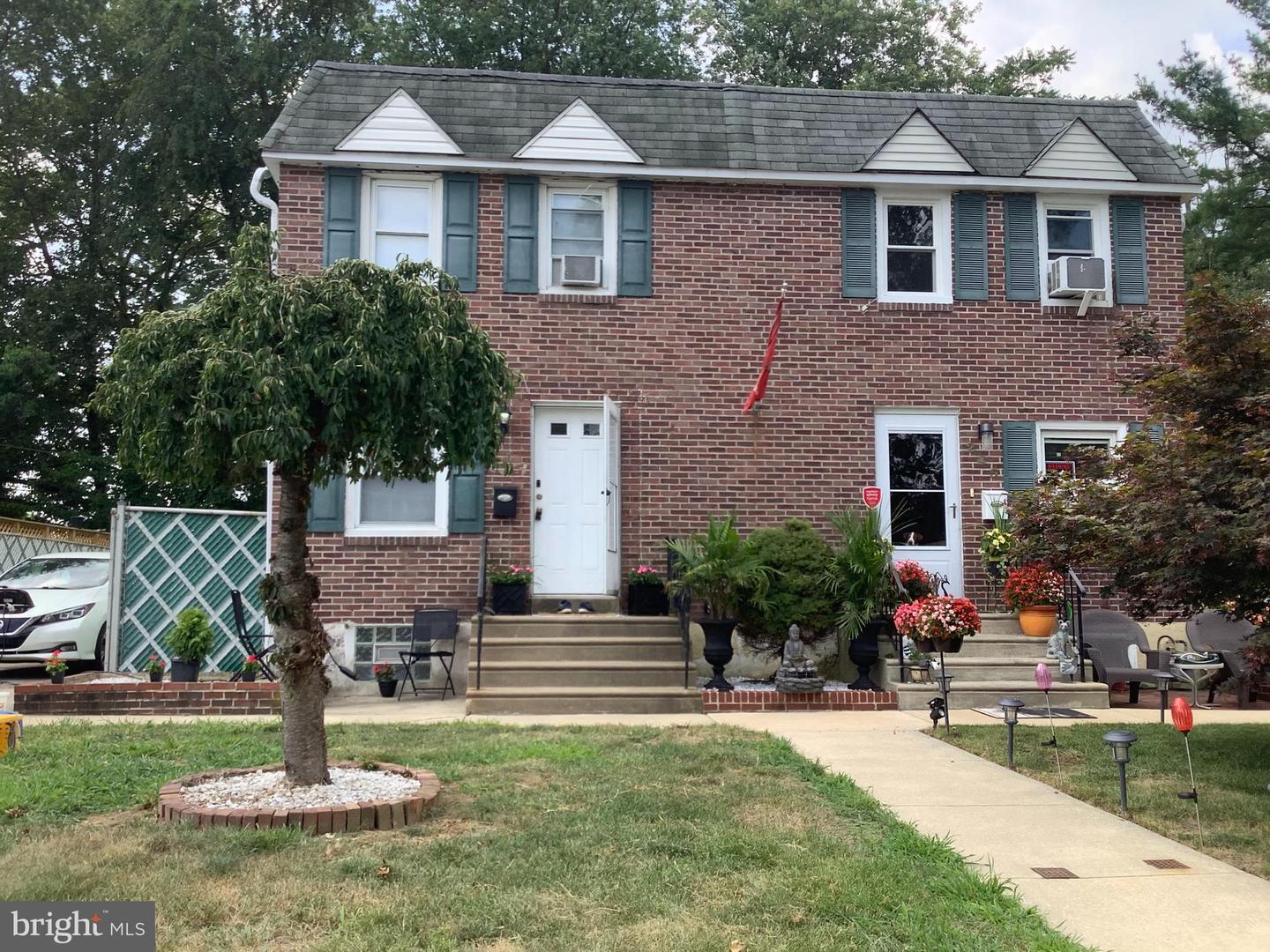Property Photo: 243 Derwood Drive PA 19094