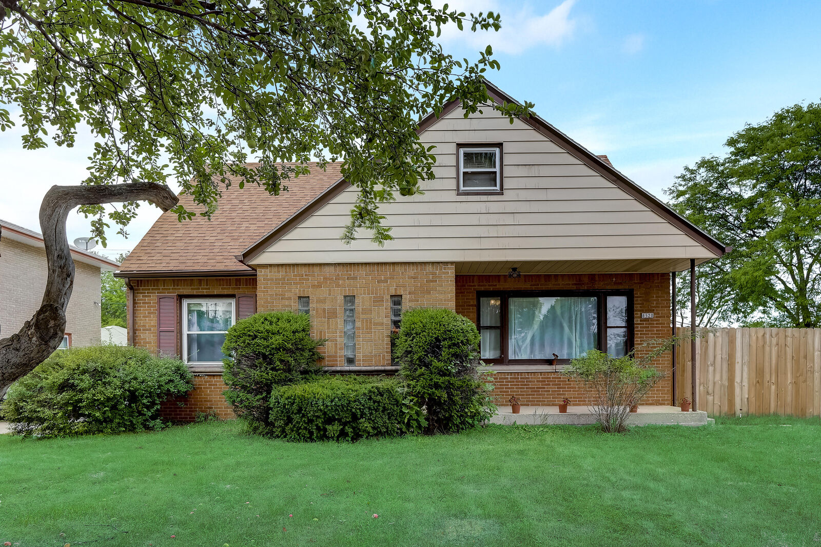 Property Photo: 8520 W Appleton Ave WI 53225