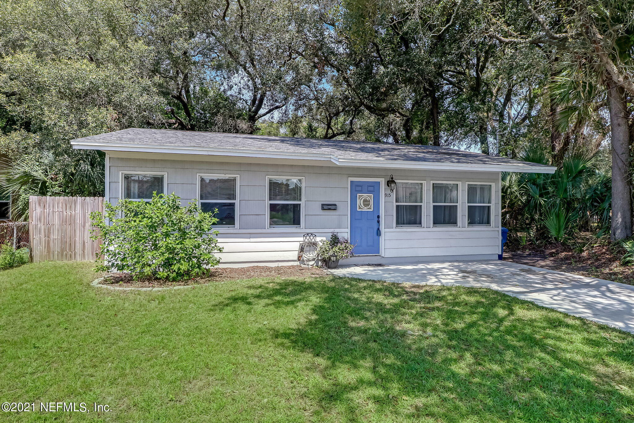 Property Photo:  915 S 10th Street  FL 32034 