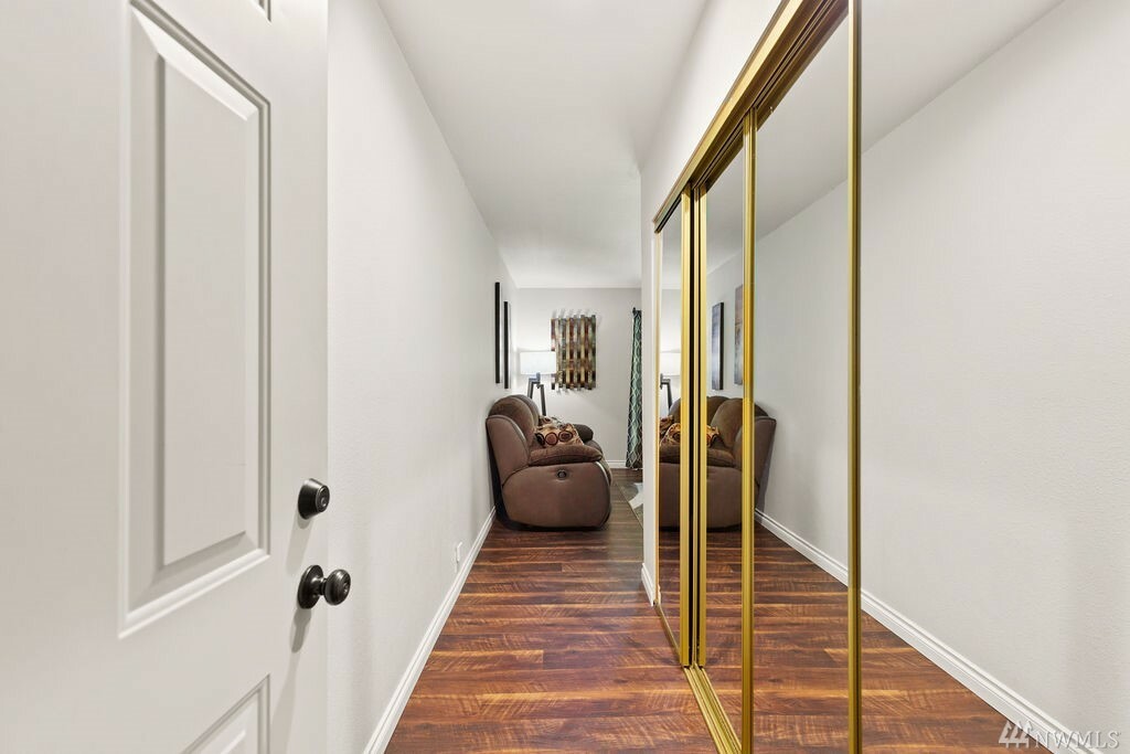 Property Photo: 625 N Jackson Ave C20 WA 98406