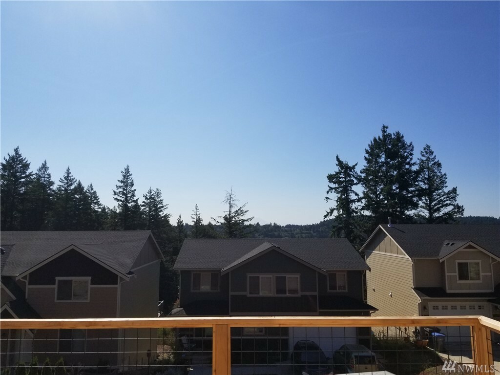 Property Photo:  2495 Sand Dollar Rd W  WA 98312 