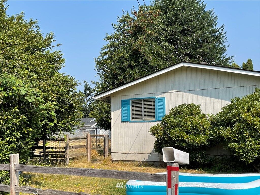 Property Photo:  700  Talcott  WA 98284 