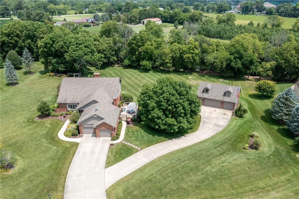 Property Photo:  5711 Swan Drive  OH 45315 