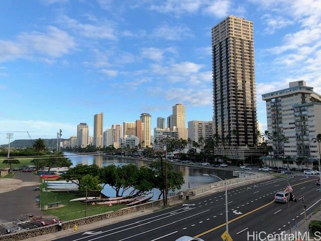 620 McCully Street 408  Honolulu HI 96826 photo