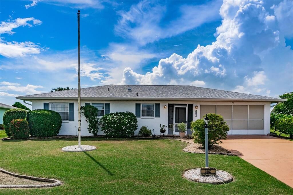 Property Photo: 682 Fort Duquesna Drive FL 33573