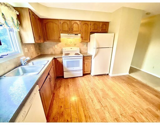 Property Photo: 200 Lambert Ter 33 MA 01020