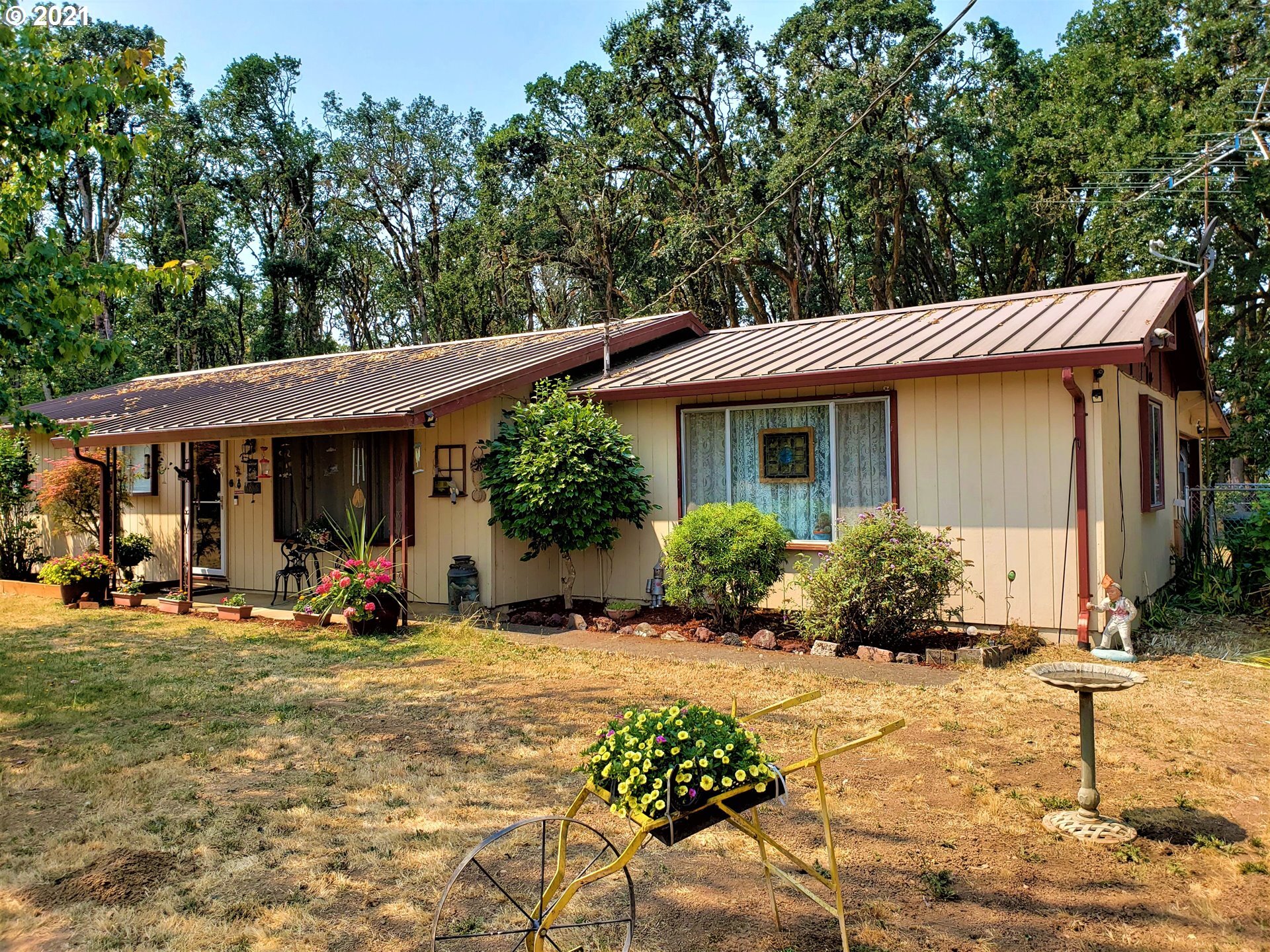 Property Photo:  6845 Red Prairie Rd  OR 97378 