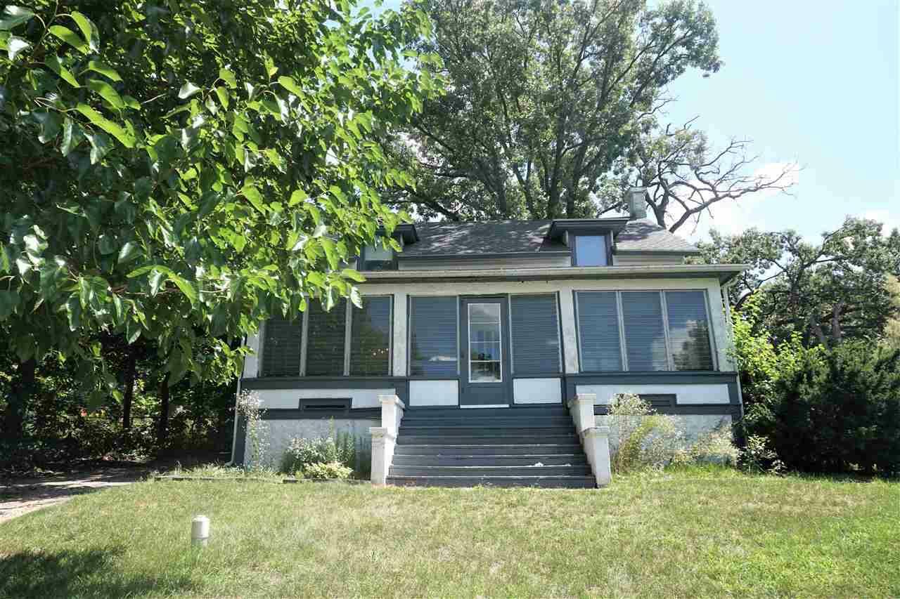 Property Photo:  2467 South Riverside Dr  WI 53511 