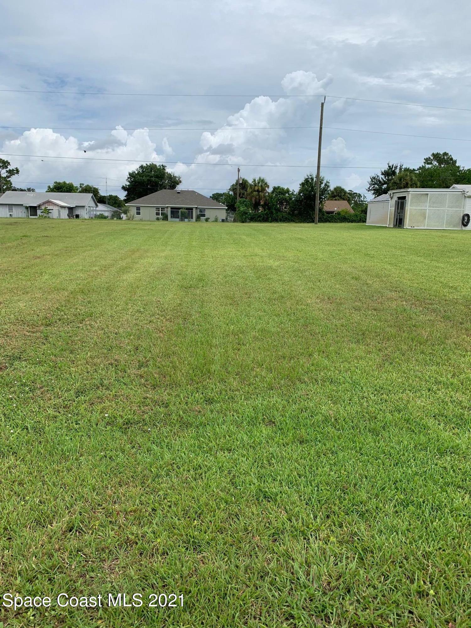 Property Photo: 749 Brickell Street SE FL 32909