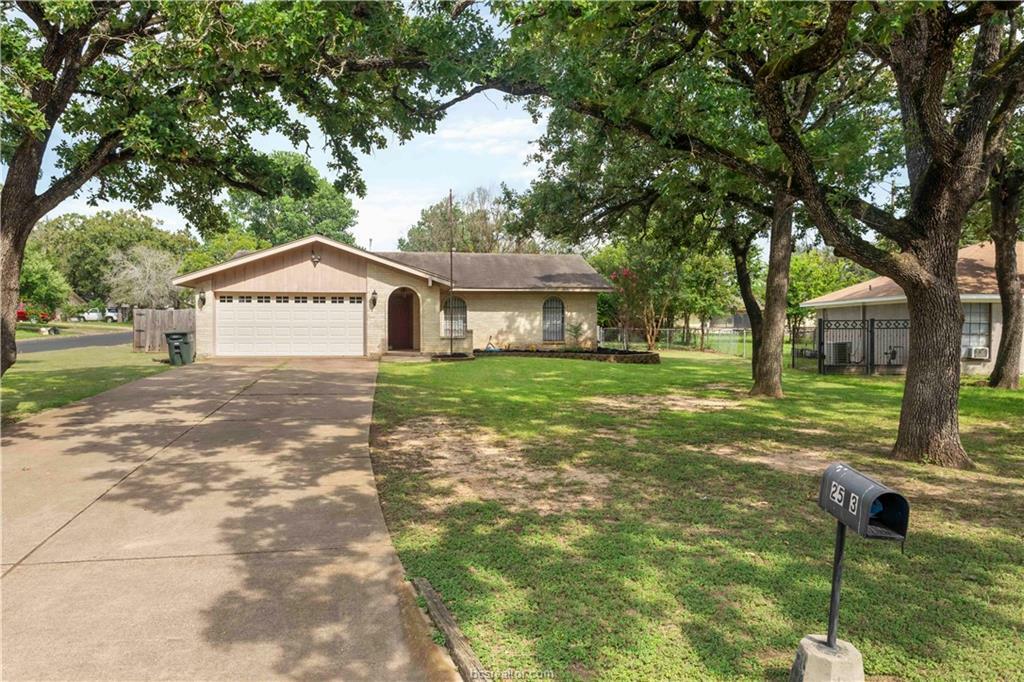 Property Photo:  2523 Waterwood Lane  TX 77803-0221 