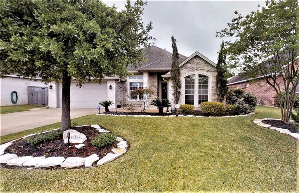Property Photo: 910 Delrey Drive TX 77845-5090