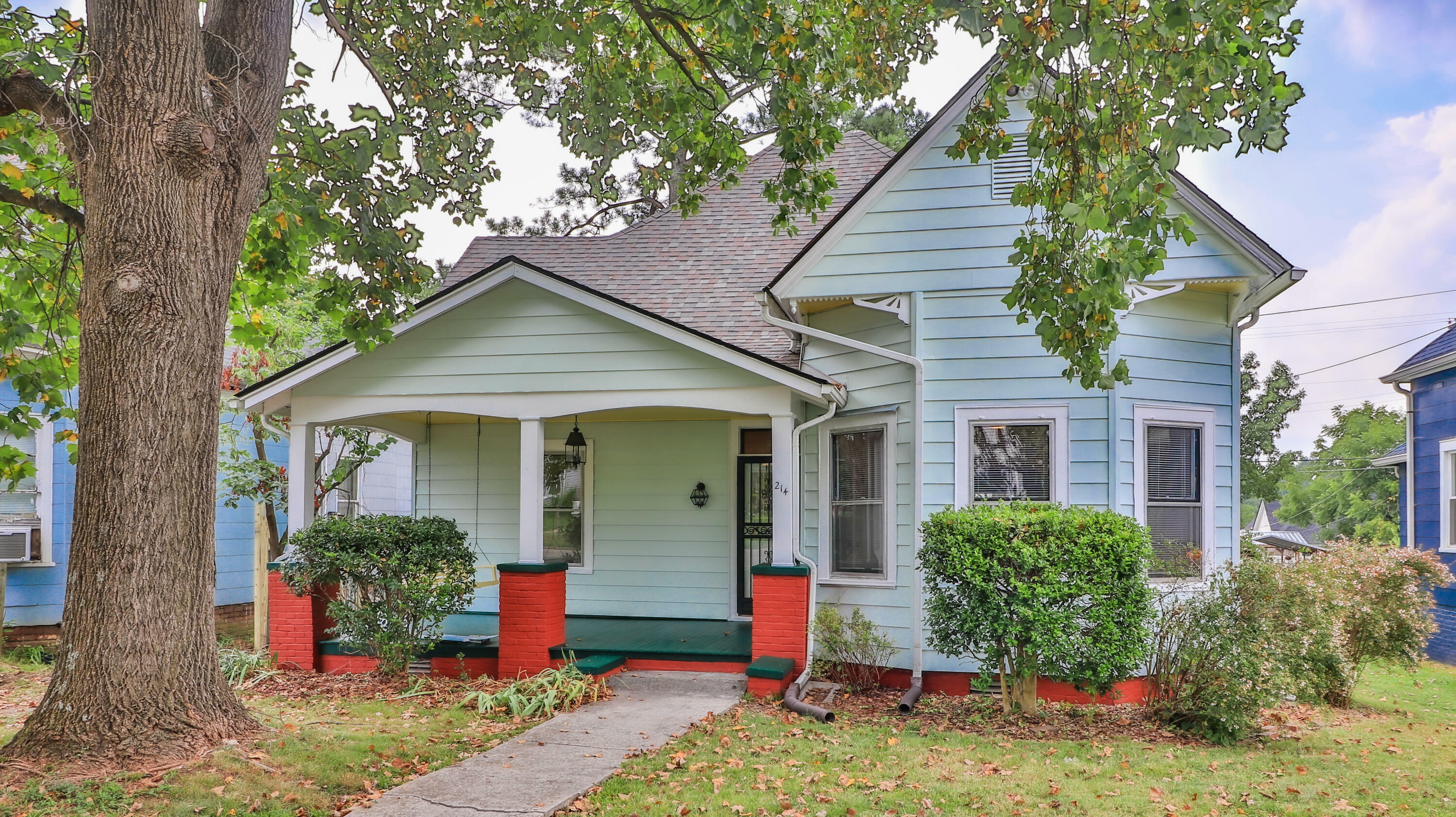 Property Photo:  214 E Springdale Ave  TN 37917 