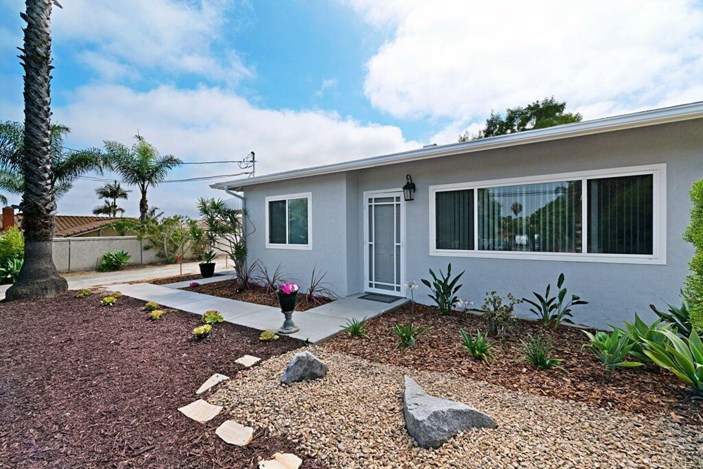 Property Photo: 716 Grapevine Road CA 92083
