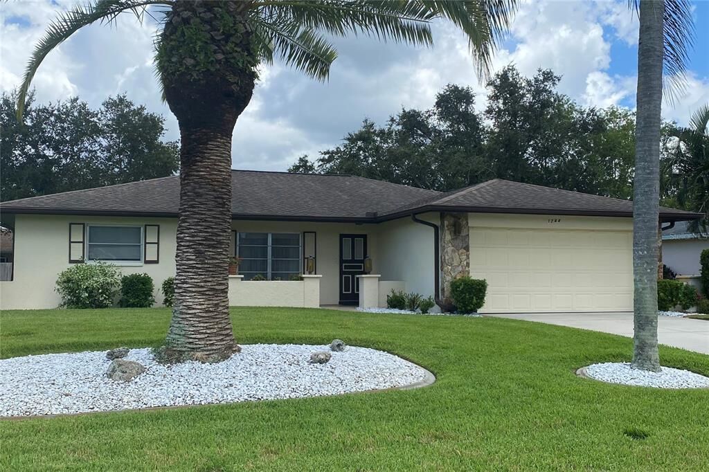 Property Photo:  1244 Waterside Lane  FL 34285 
