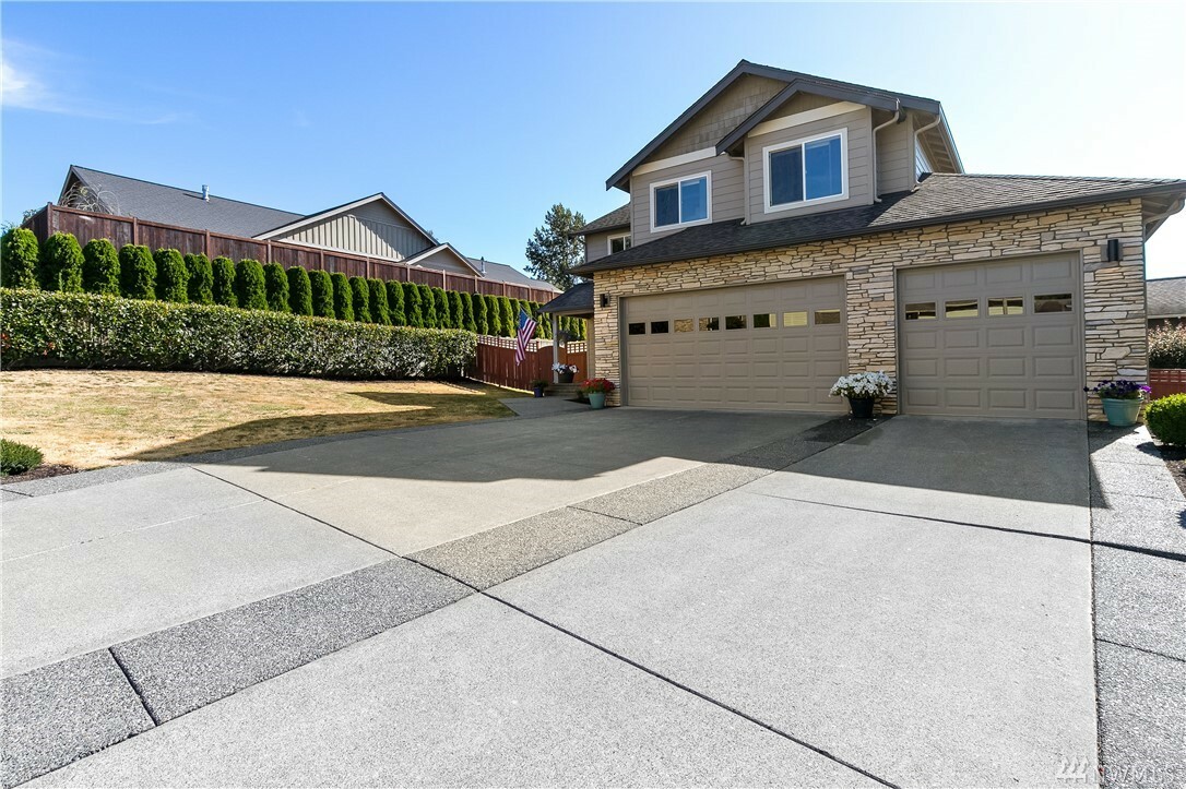 Property Photo:  5948 Shannon Ave  WA 98248 