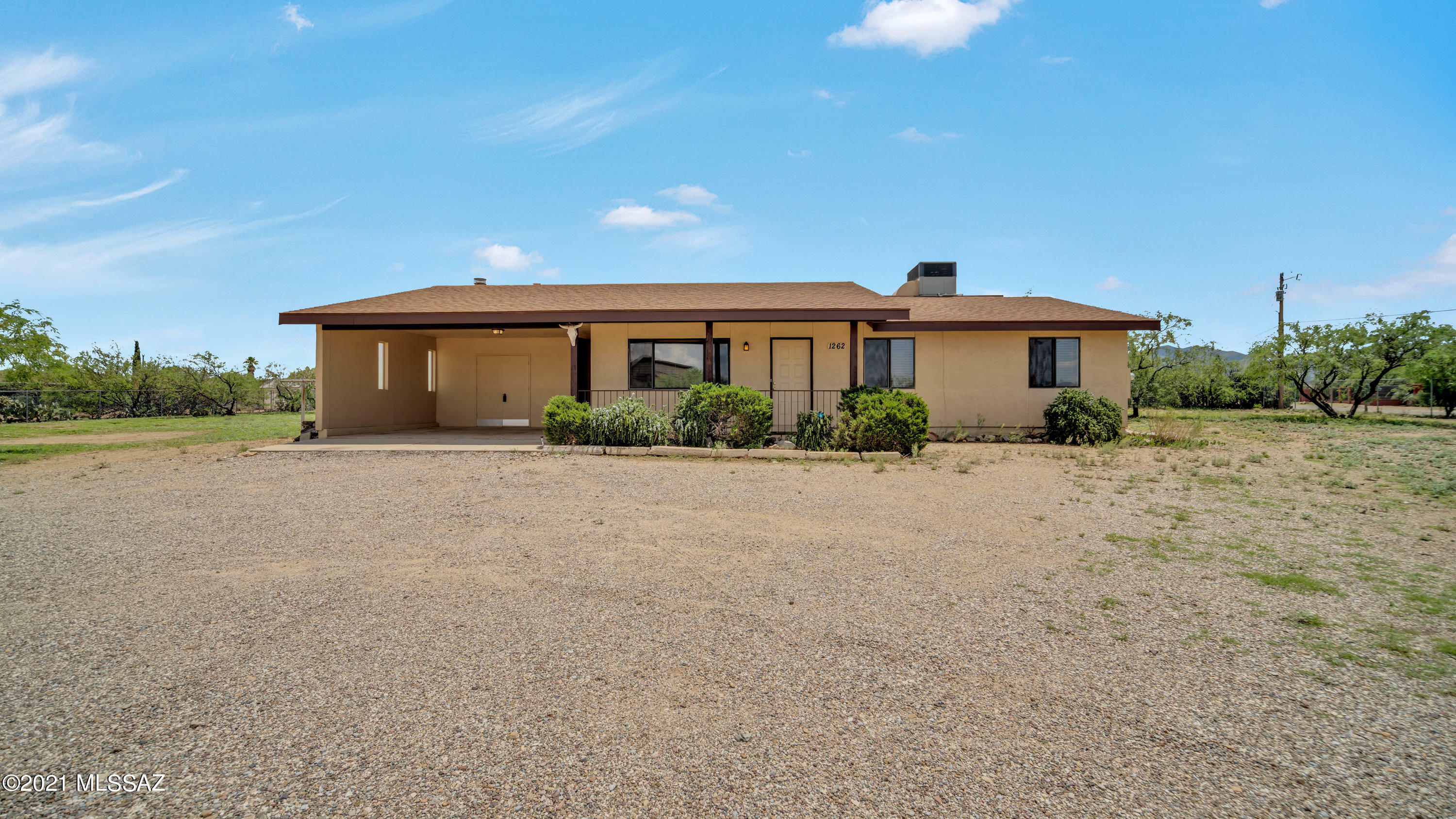 Property Photo:  1262 N Darlene Drive  AZ 85641 