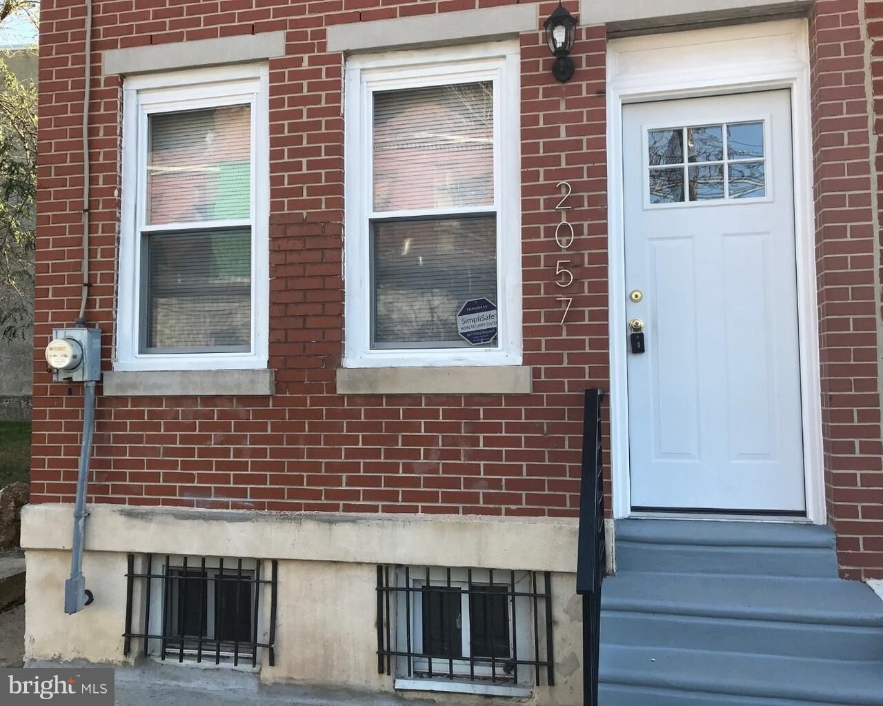Property Photo:  2057 N 9th Street  PA 19122 
