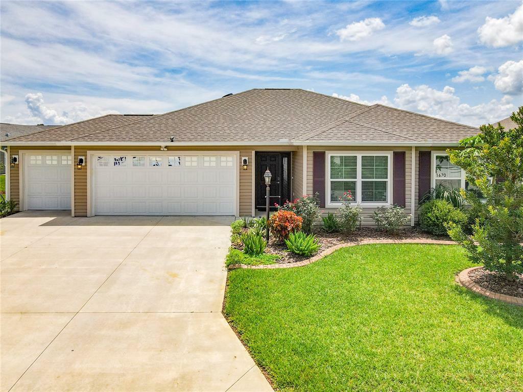 Property Photo: 1670 Touchette Terrace FL 32163