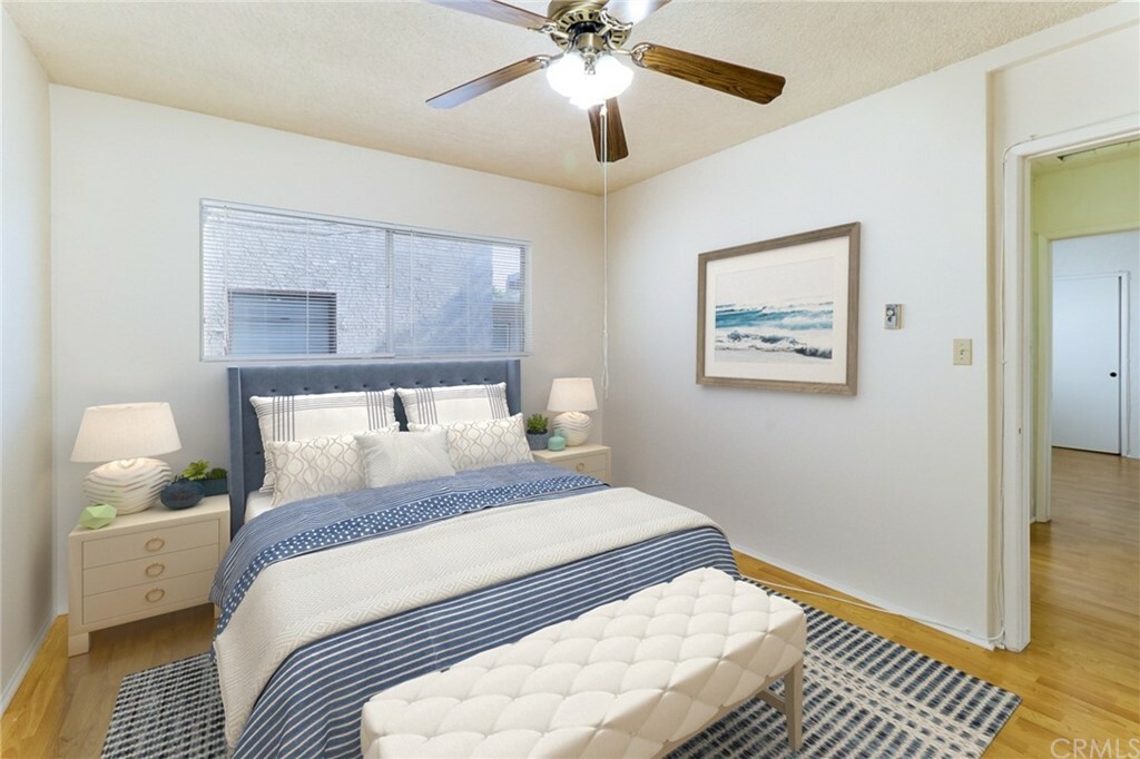 Property Photo:  901 Linden Avenue 18  CA 90813 