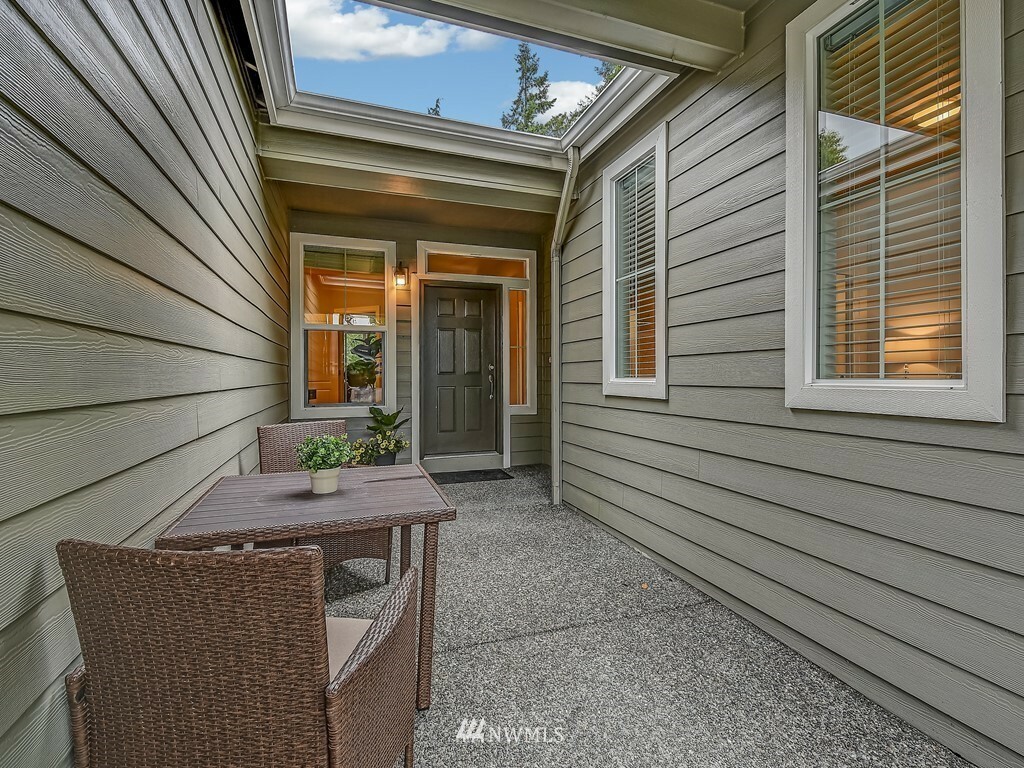 Property Photo:  11742 239th Avenue NE  WA 98053 