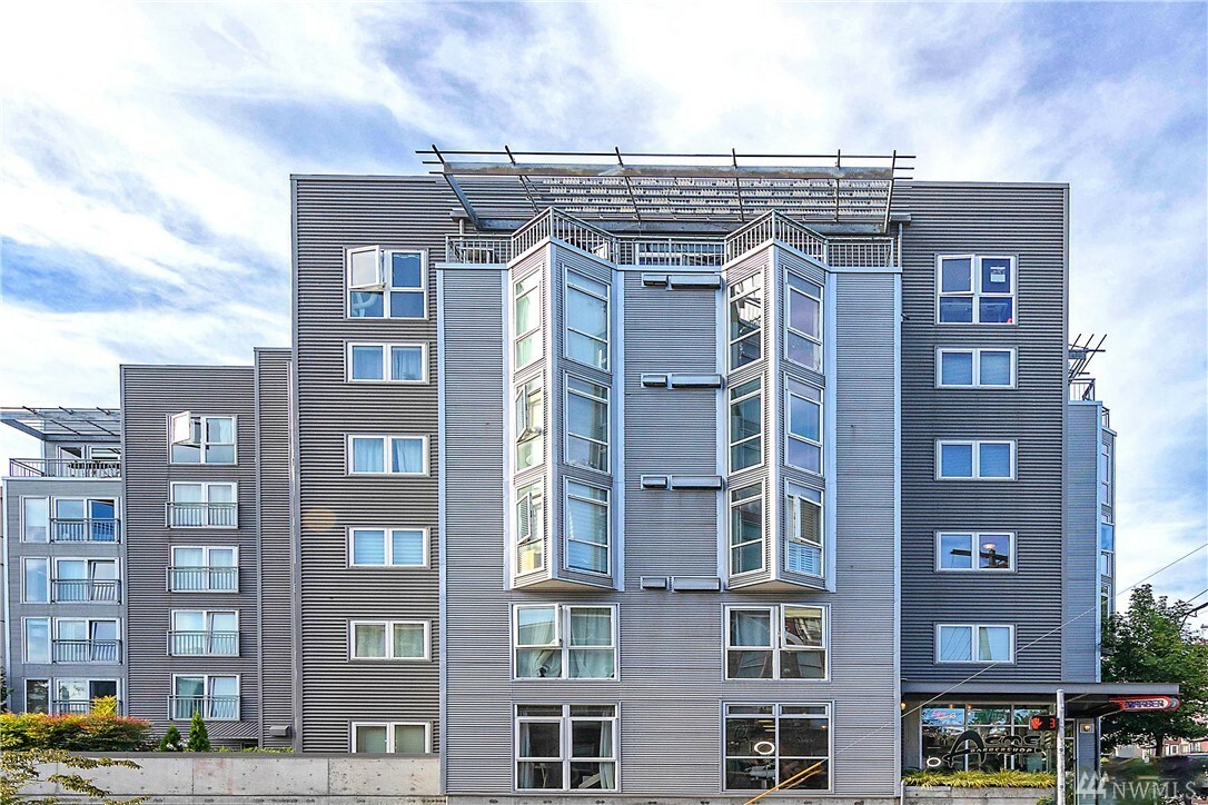 Property Photo:  103 Bellevue Ave E 307  WA 98102 