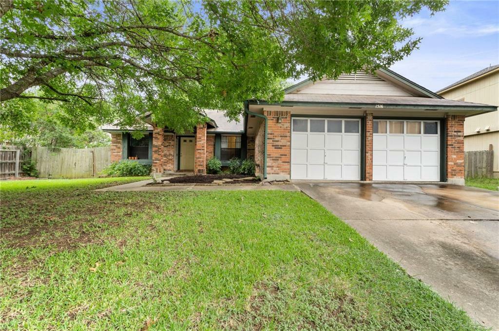 Property Photo:  1516 Clearview Loop  TX 78664 