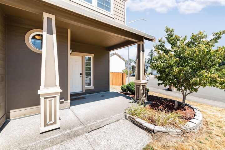 Property Photo:  1215 E 51st  WA 98404 