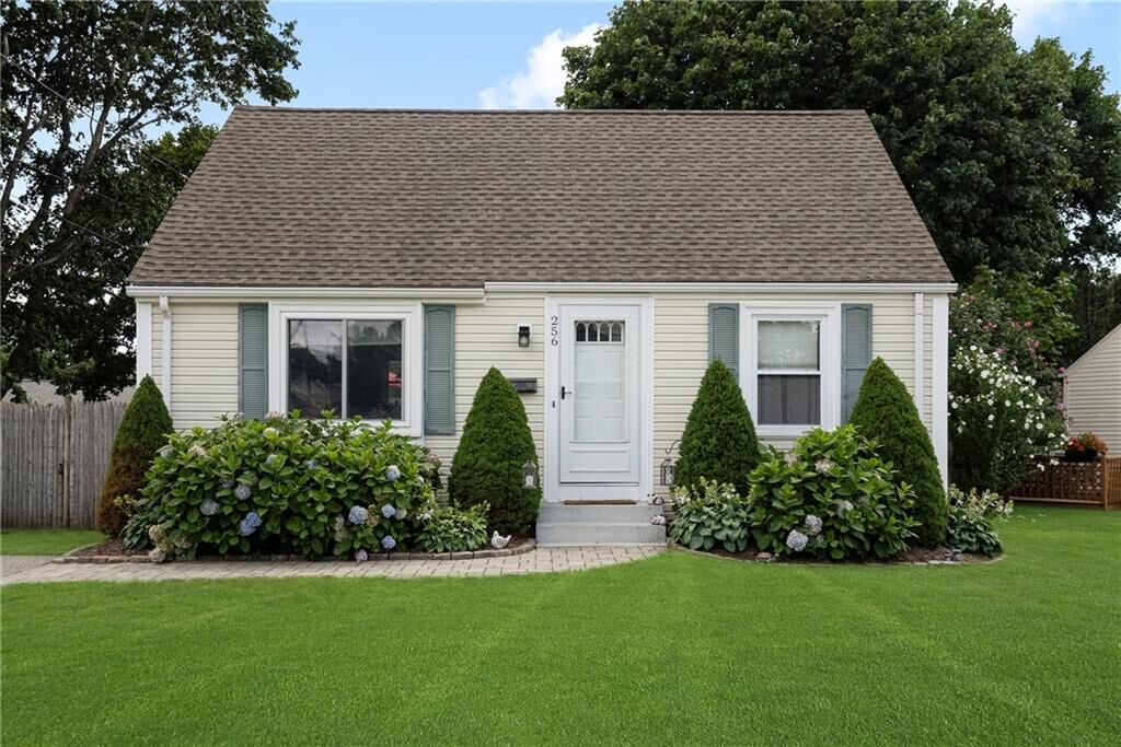 Property Photo:  256 Payton Av  RI 02889 