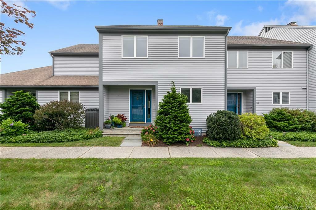 Property Photo: 23 Whitehall Landing 23 CT 06355
